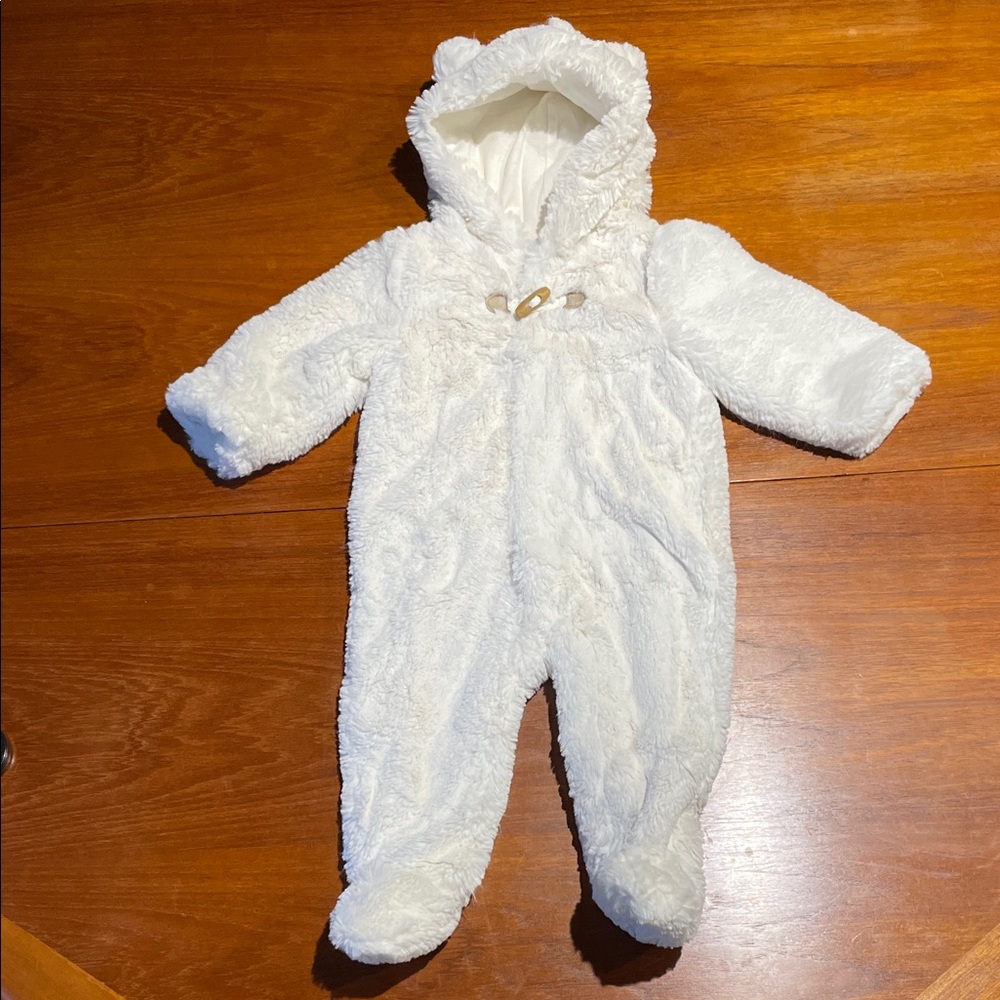 Janie and Jack white faux fur super soft baby bunting with hood and ears